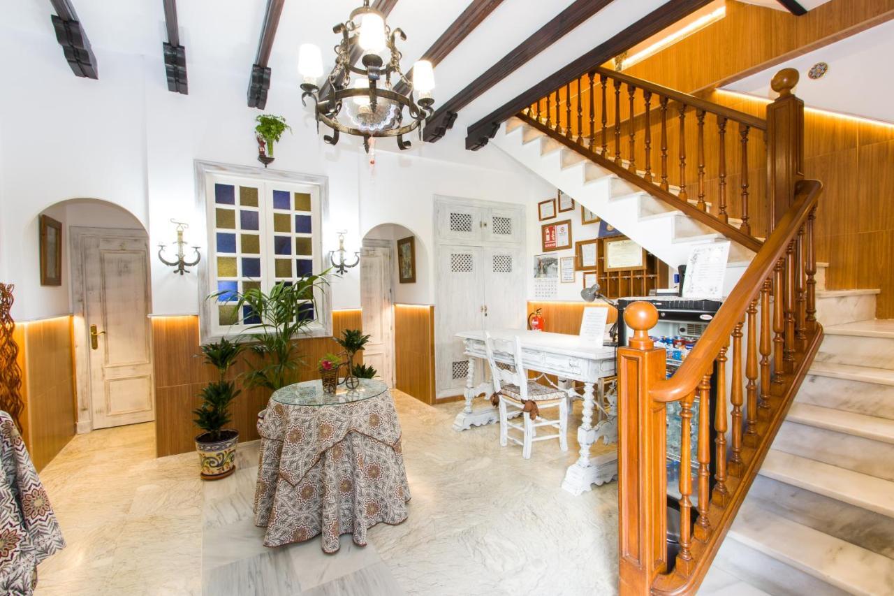 Hostal La Estrella Marbella Eksteriør bilde